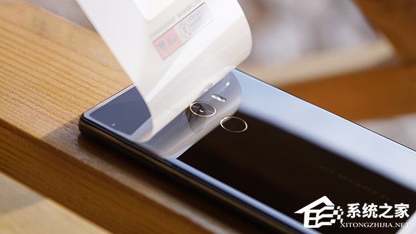 惊艳全面屏：小米MIX概念手机开箱实拍图赏