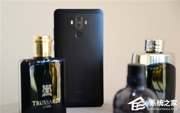 华为Mate 9曜石黑版开箱图赏：这次黑的亮眼
