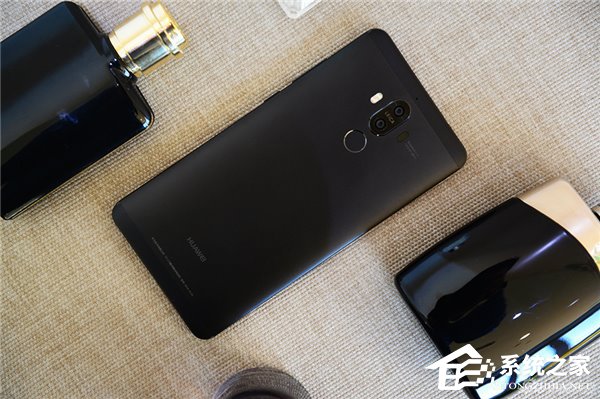 华为Mate 9曜石黑版开箱图赏：这次黑的亮眼