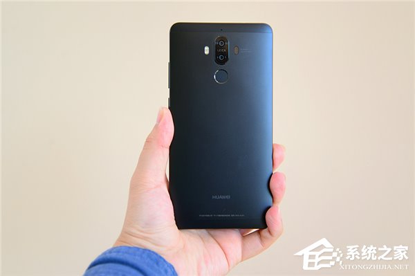 华为Mate 9曜石黑版开箱图赏：这次黑的亮眼