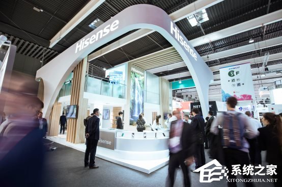 海信双屏手机A2亮相MWC2017:双屏设计备受关注