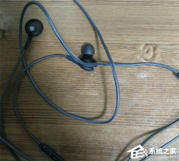 曝三星S8将标配AKG耳机：入耳式设计