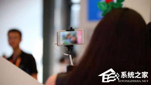 网络直播年收200多亿 负面影响制约其发展