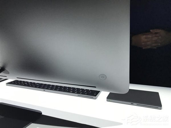苹果全新iMac真机图赏:配置强大,最好的Mac显示器