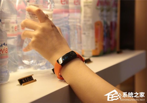荣耀手环3图赏：超大屏高颜值