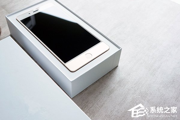 锤子手机坚果Pro浅金+巧克力色开箱图赏
