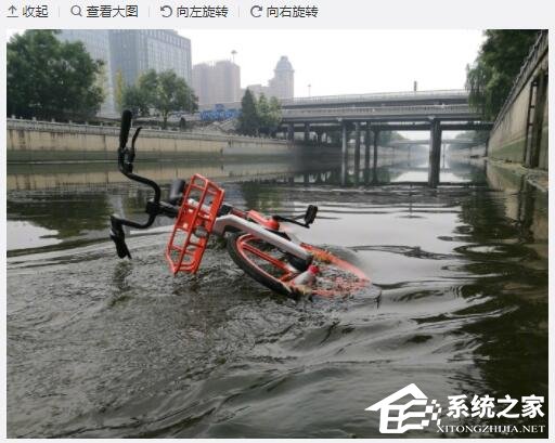 北京护城河水位下降：众多共享单车躺尸河床