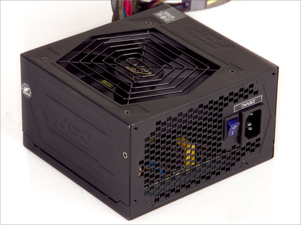 酷睿 i7 7700K四核/8G/影驰 GTX1080独显高端游戏电脑