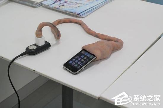脐带式iPhone数据线：充电还会动、3.8万一条