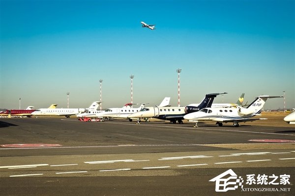 微信读书书城联合机场延误险：延机可领红包、免费看电子书