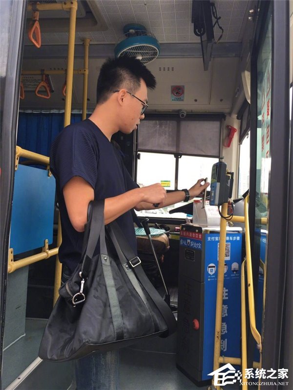 支付宝新功能：嘉兴上线扫码乘车