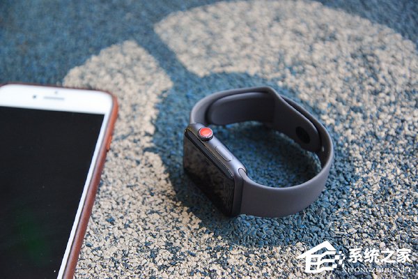 苹果Apple Watch Series 3开箱图赏：抢眼小红点