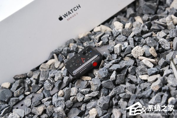 苹果Apple Watch Series 3开箱图赏：抢眼小红点