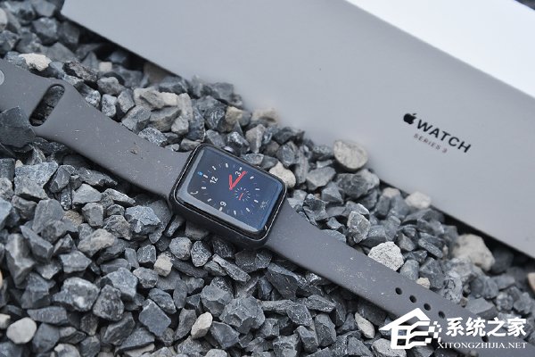 苹果Apple Watch Series 3开箱图赏：抢眼小红点