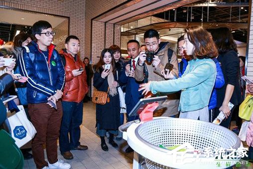 京东首家线下生鲜超市7FRESH今日在亦庄开业