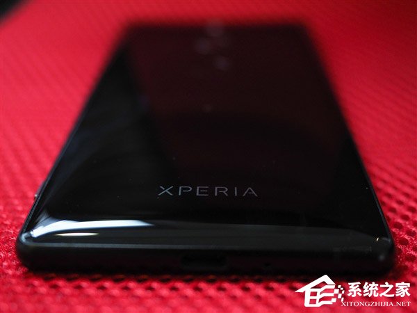 颜值爆表！索尼Xperia XZ2真机图赏