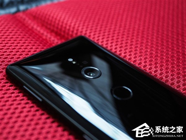 颜值爆表！索尼Xperia XZ2真机图赏