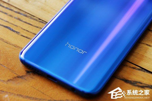华为荣耀10好不好？荣耀10手机上手体验评测