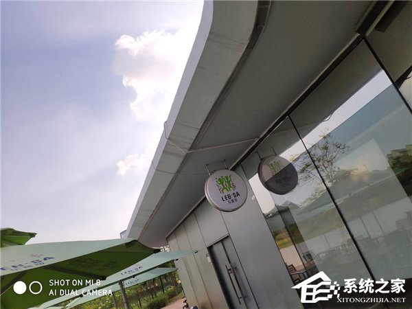 小米8好不好？小米8亮蓝版真机上手体验评测