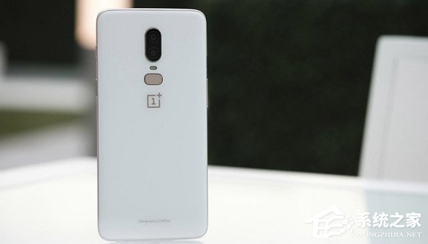 买小米8还是一加6？一加6和小米8区别对比