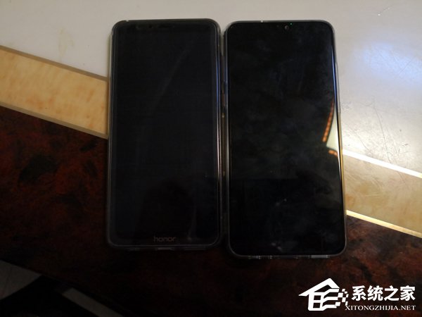 买华为荣耀8X还是7X？荣耀7X和荣耀8X外观对比