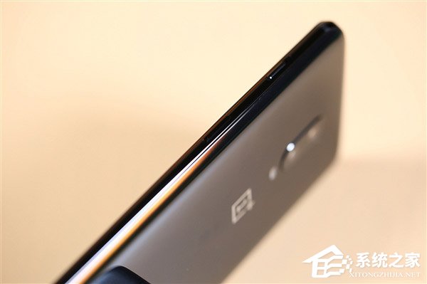 一加6T迈凯伦定制版开箱图赏出炉