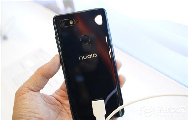 努比亚悄然展出小屏旗舰Nubia mini 5G