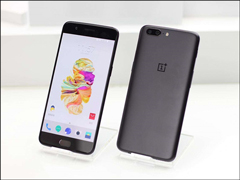 一加5T？外媒曝光一加全面屏新机宣传海报