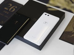 最好看的白色手机？锤子新旗舰坚果R1白色版开箱图赏