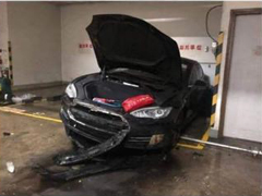 报道称香港一特斯拉Model S突然起火自燃