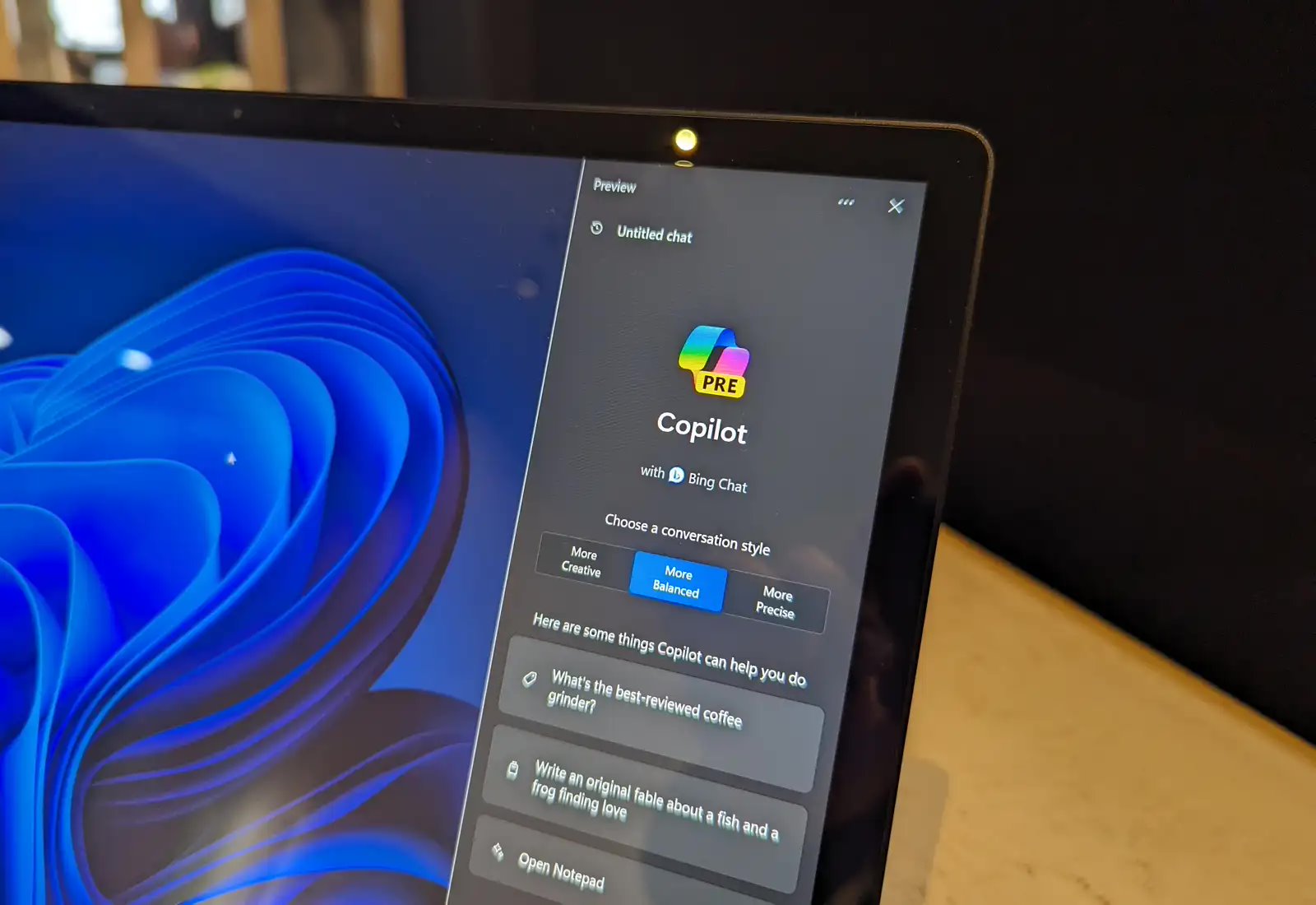 微软正为 Win11 / Win12 开发秘密新功能：智能通知、景深效果等